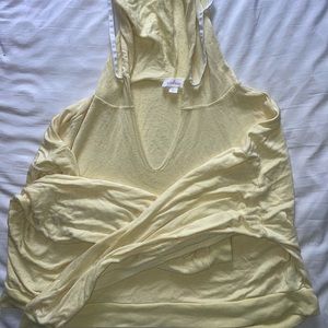 Target light yellow cropped v-neck light weight hoodie size: large